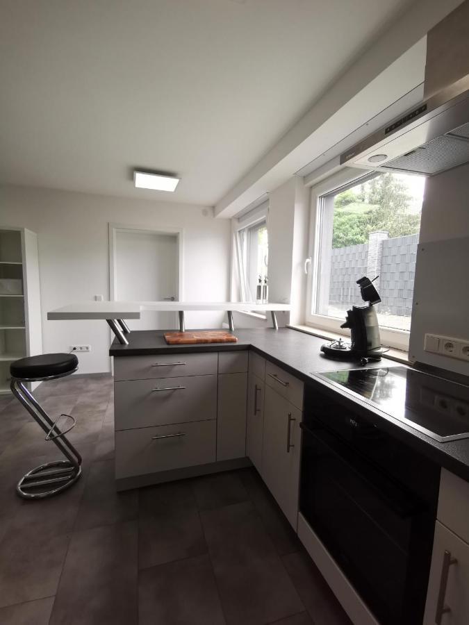 Moderne Wohnung Mit Terrasse Und Eigenem Zugang. Remscheid Exteriör bild